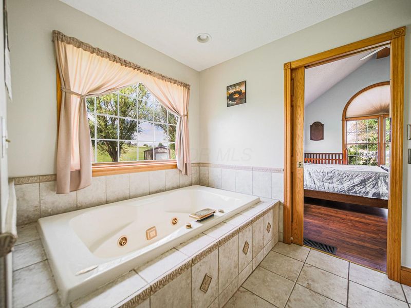 2040 Wesley Chapel Road, Zanesville, OH 43701 Photo 21