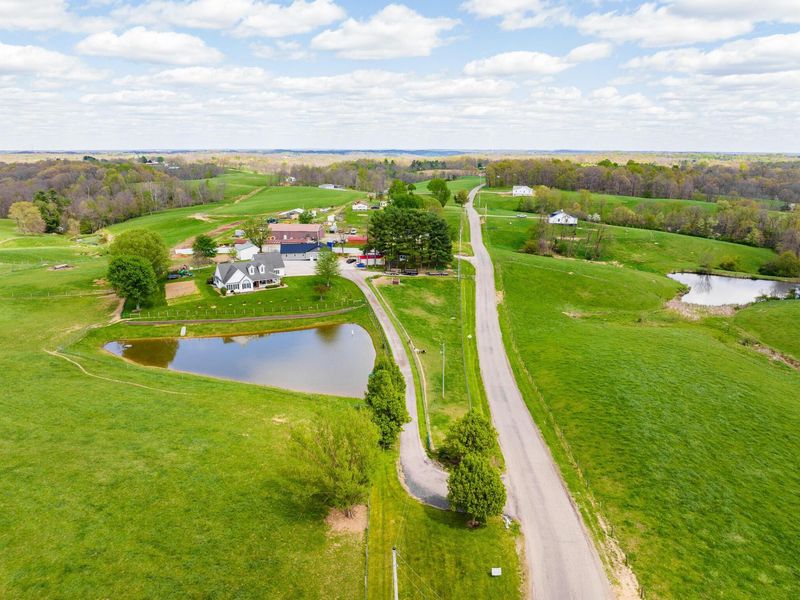 2040 Wesley Chapel Road, Zanesville, OH 43701 Photo 6