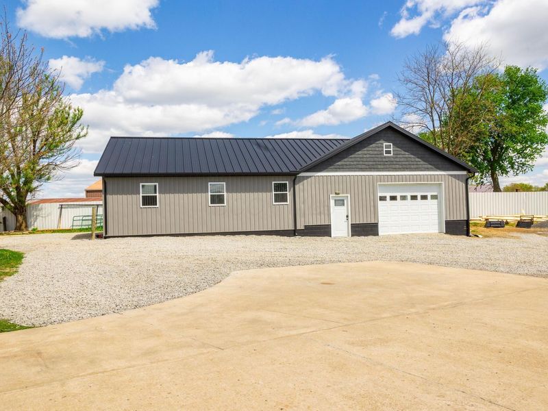 2040 Wesley Chapel Road, Zanesville, OH 43701 Photo 8