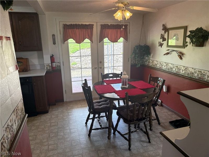 135 Melinda Avenue, Wintersville, OH 43953 Photo 16