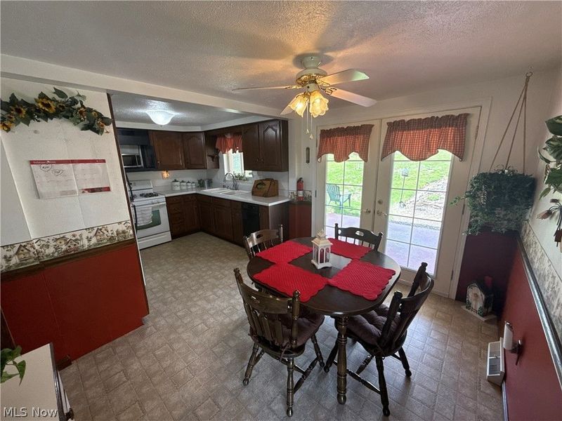 135 Melinda Avenue, Wintersville, OH 43953 Photo 17