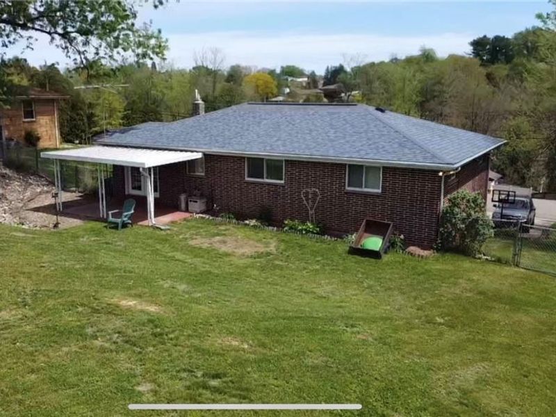135 Melinda Avenue, Wintersville, OH 43953 Photo 2