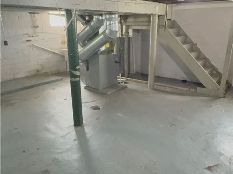 1075 E 177th Street, Cleveland, OH 44119 Photo 10