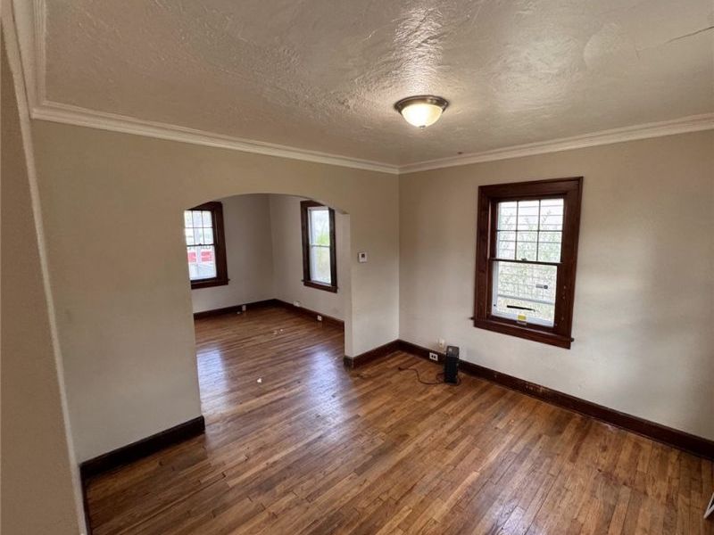 1075 E 177th Street, Cleveland, OH 44119 Photo 6