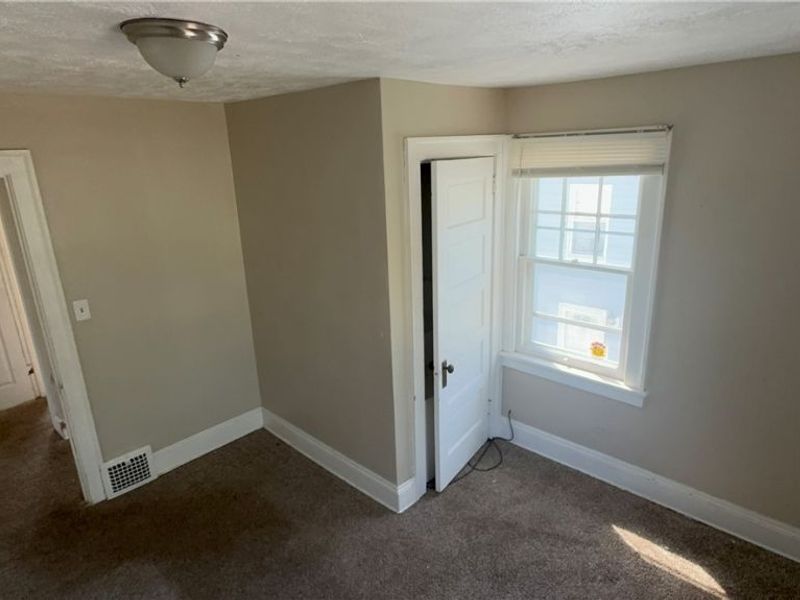 1075 E 177th Street, Cleveland, OH 44119 Photo 7