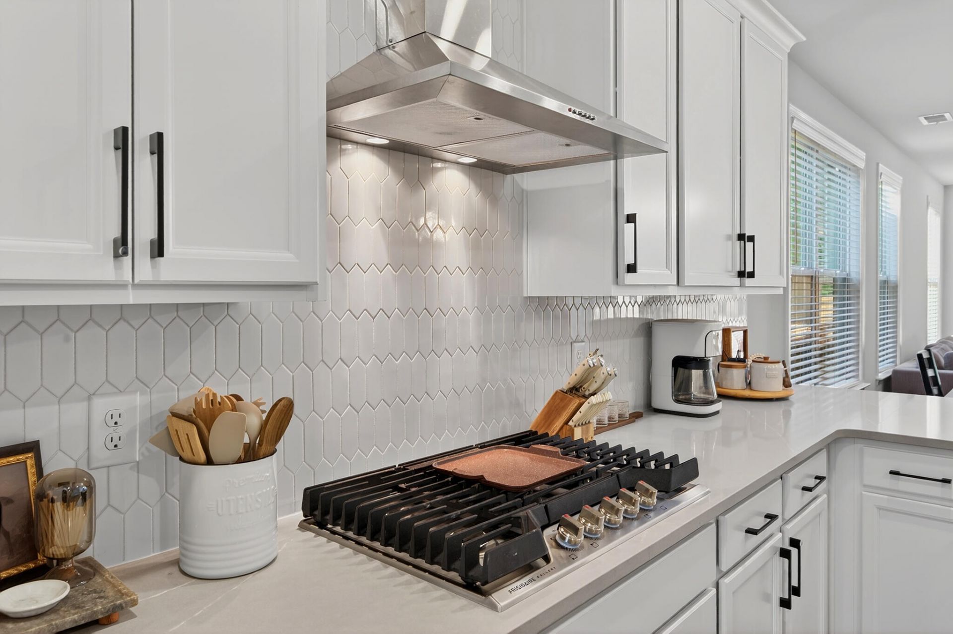 327 Hillman Trail Photo 6