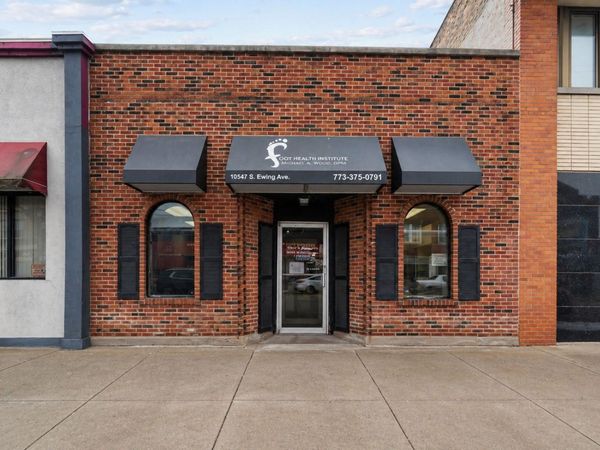 10547 S Ewing Avenue, Chicago, IL 60617