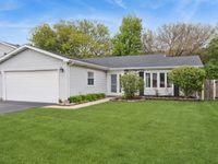 141 Pebble Creek Trail, Carol Stream, IL 60188 primary photo