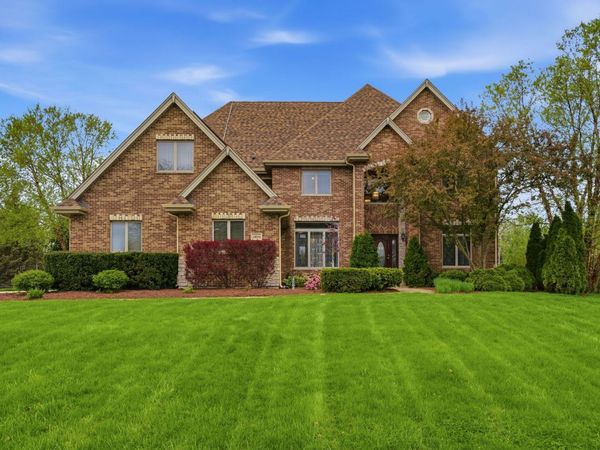 18034 S Crystal Lake Drive , Mokena, IL 60448