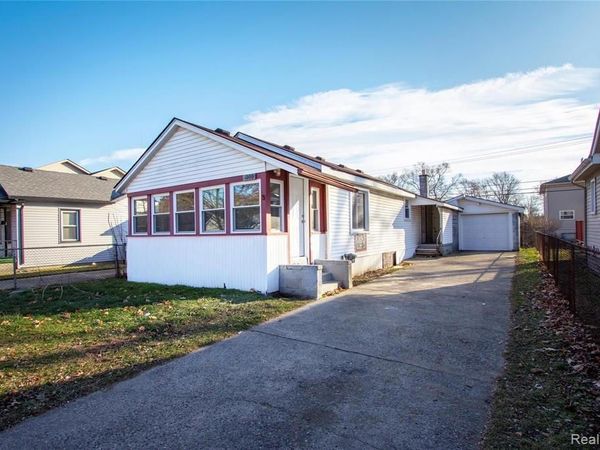 1308 E Milton, Hazel Park, MI 48030