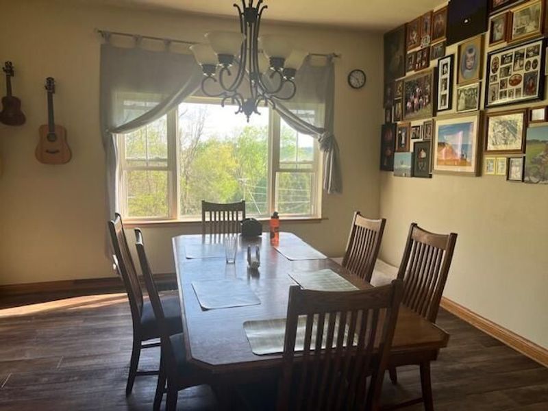 5470 N River Road E, Zanesville, OH 43701 Photo 18