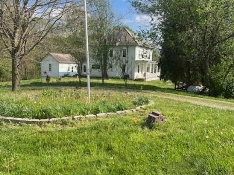 5470 N River Road E, Zanesville, OH 43701 Photo 3