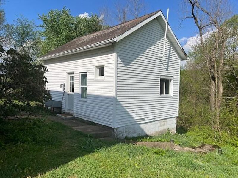5470 N River Road E, Zanesville, OH 43701 Photo 6