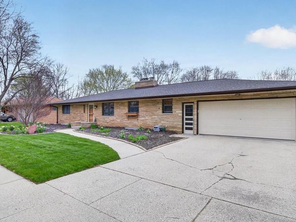 841 S 7th AVENUE, West Bend, WI 53095