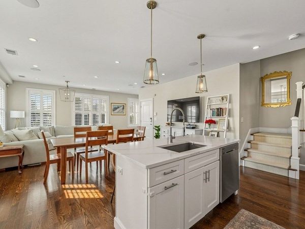 884 Adams St, Unit D, Boston, MA 02124