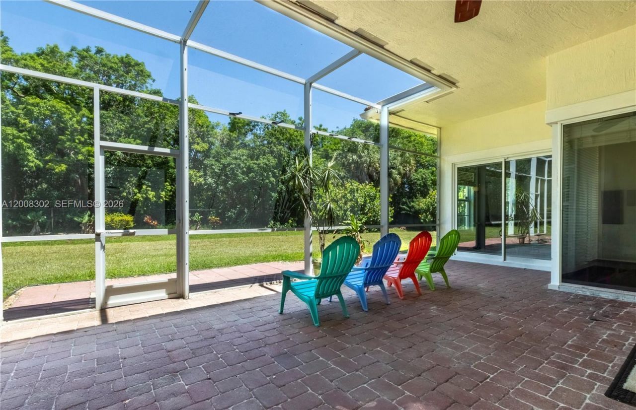 12743 N Winners Cir, Davie, FL 33330 Photo