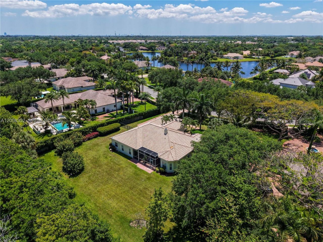 12743 N Winners Cir, Davie, FL 33330 Photo