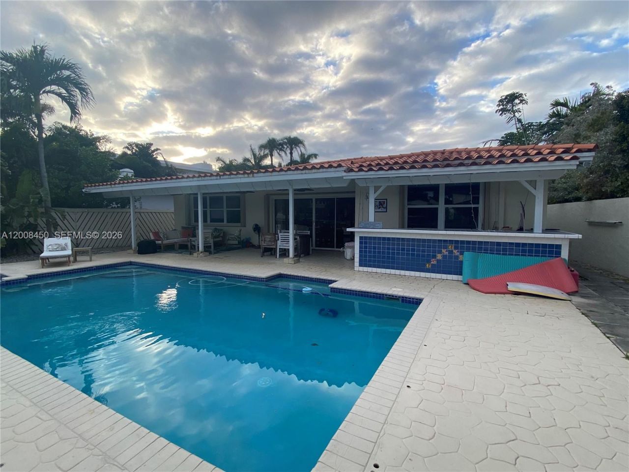 3485 N Meridian Ave, Miami Beach, FL 33140 Photo