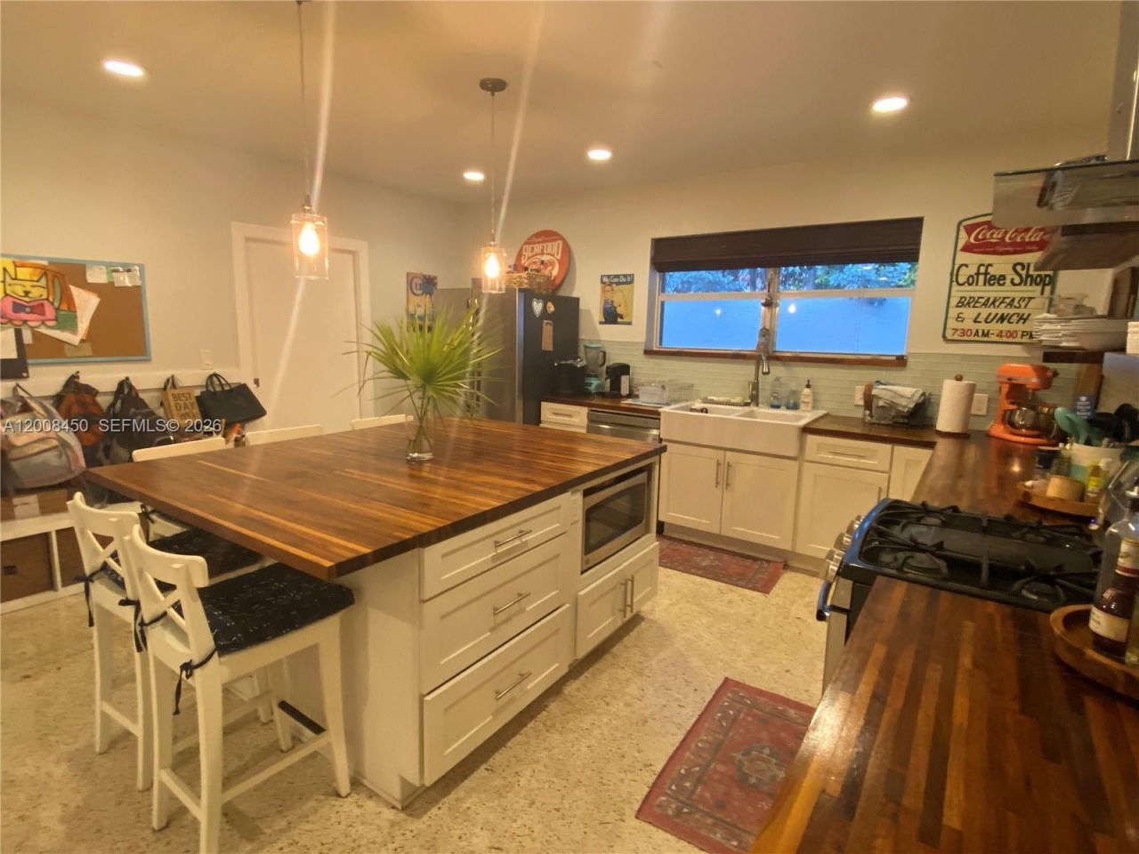 3485 N Meridian Ave, Miami Beach, FL 33140 Photo