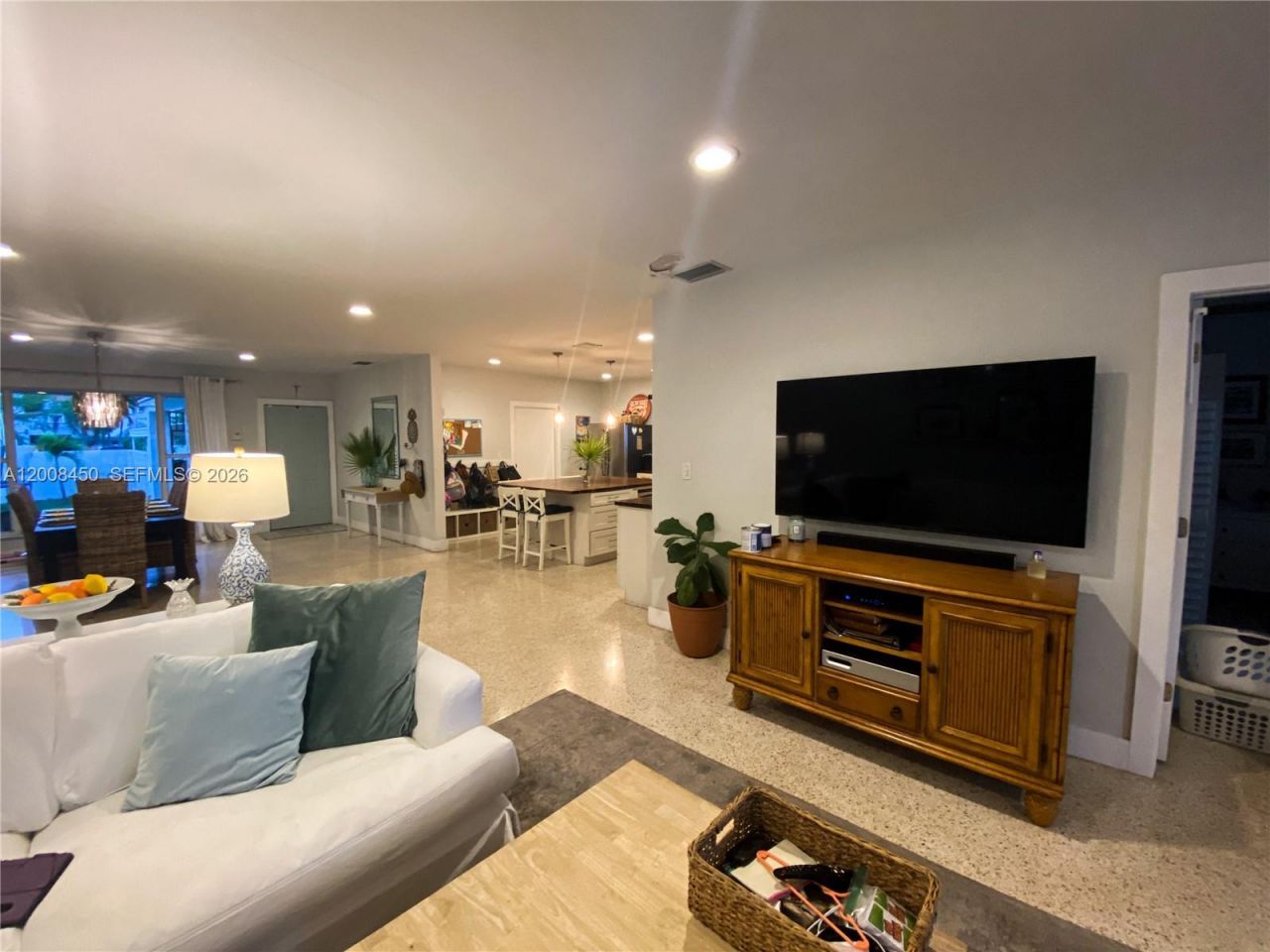 3485 N Meridian Ave, Miami Beach, FL 33140 Photo