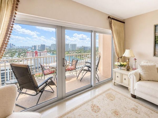 1985 S Ocean Drive, Unit Phc, Hallandale Beach, FL 33009