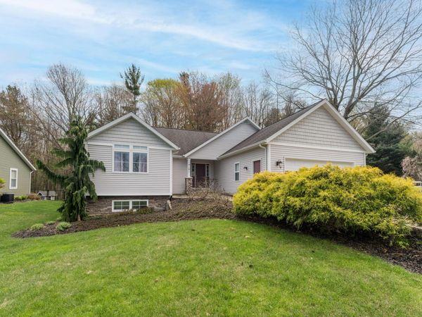 10101 Compton Drive, Unit 10, South Haven, MI 49090