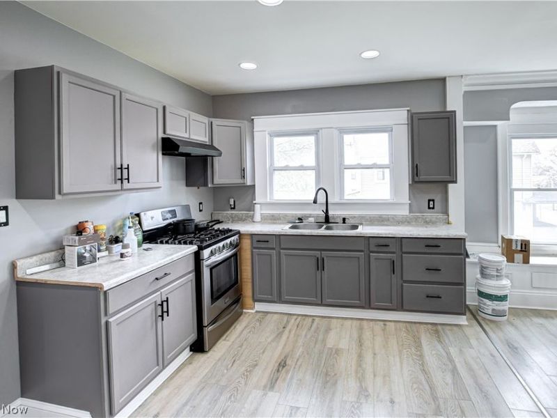 2983 E 59th Street, Cleveland, OH 44127 Photo 3