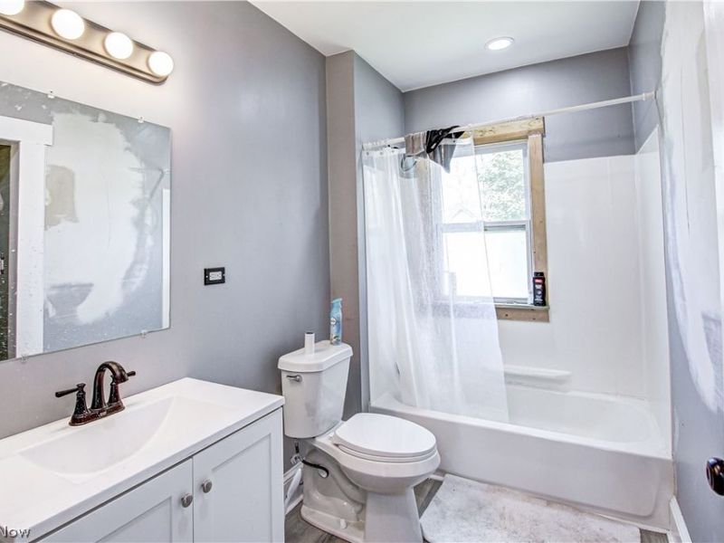 2983 E 59th Street, Cleveland, OH 44127 Photo 6