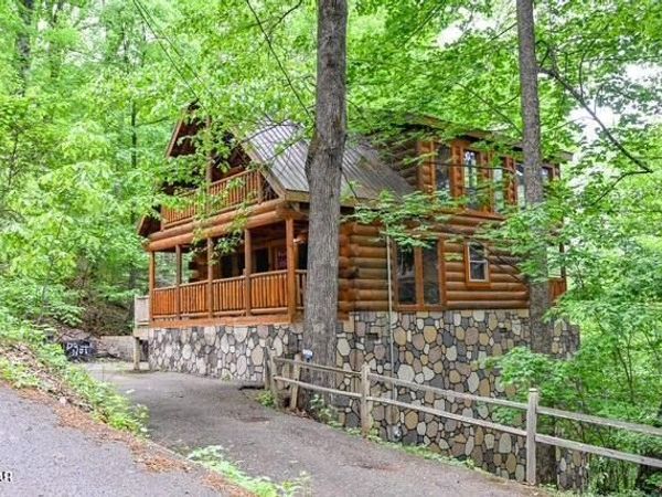 1428 Indian Court, Sevierville, TN 37876