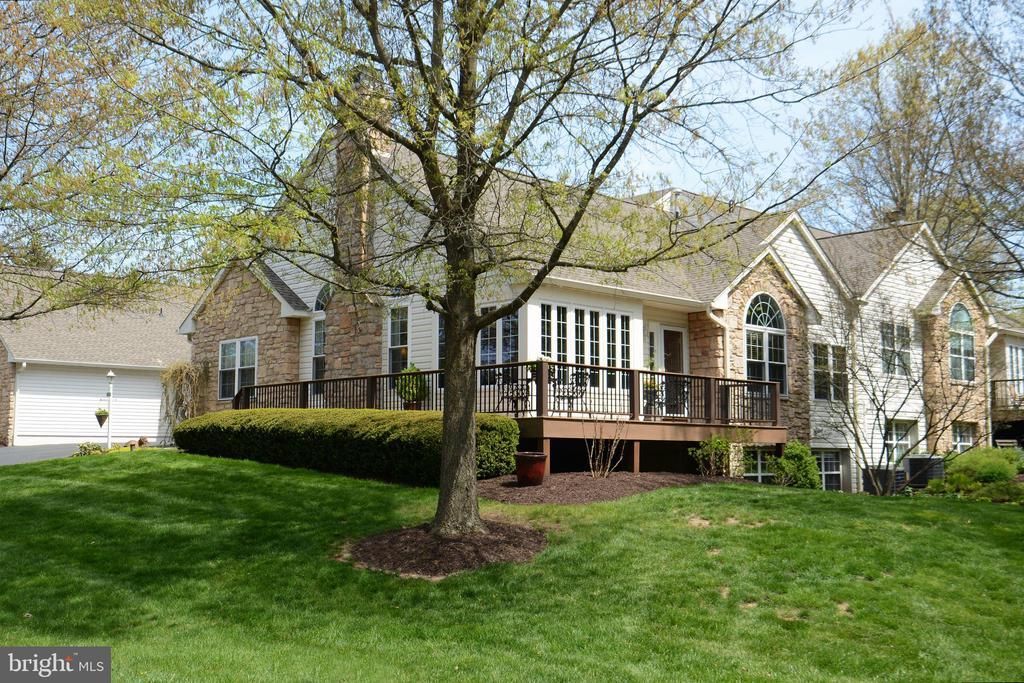 182 Lions Gate Circle, Souderton, PA 18964 Main Photo