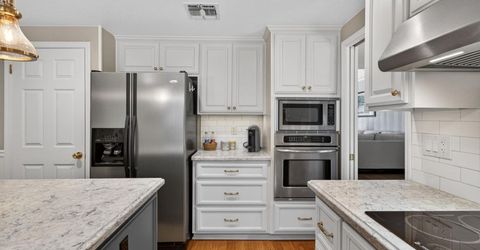11540 Bear Valley Ct, Gold River, CA 95670 Photo