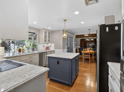 11540 Bear Valley Ct, Gold River, CA 95670 Photo
