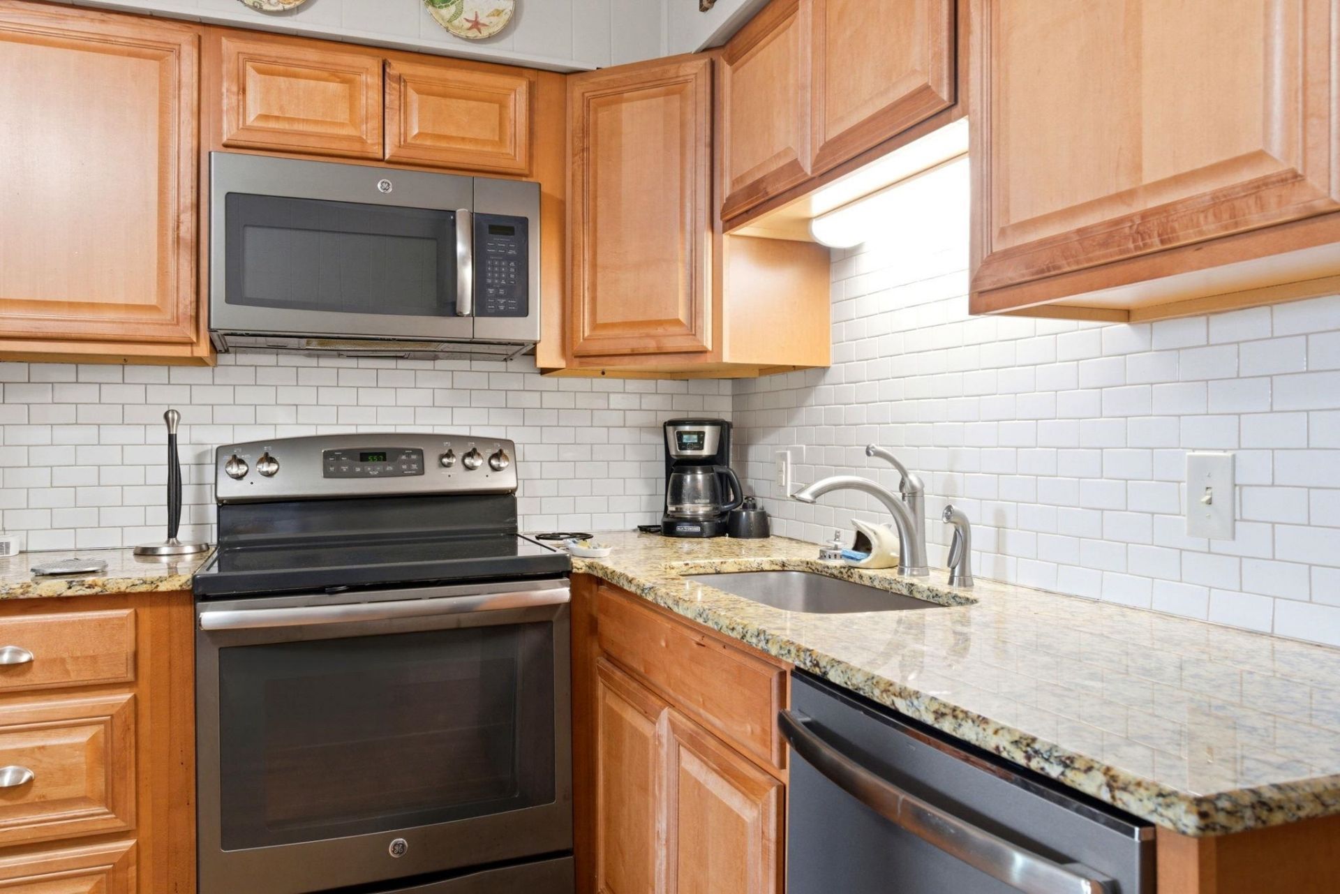 5001 N Ocean Blvd. Photo 18