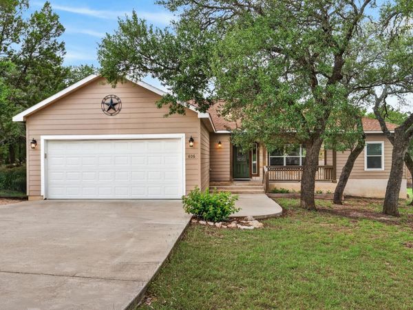 606 Rogart DR, Spicewood, TX 78669