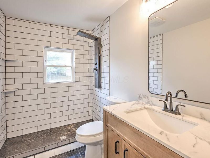 291 S Main Street , Johnstown, OH 43031 Photo 12