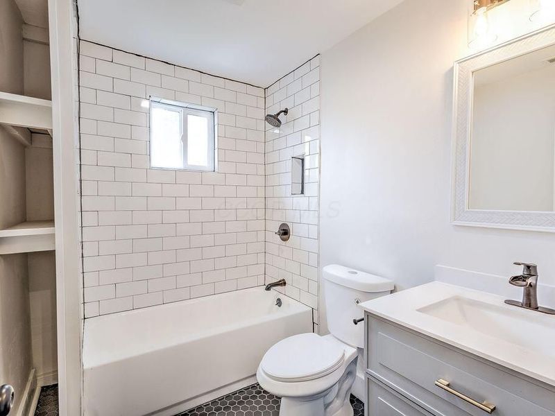 291 S Main Street , Johnstown, OH 43031 Photo 28