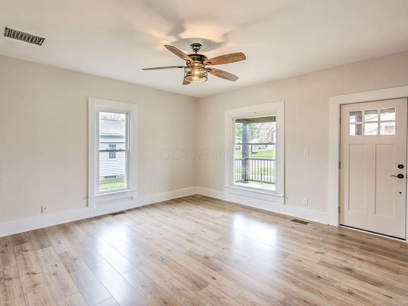 291 S Main Street , Johnstown, OH 43031 Photo 3