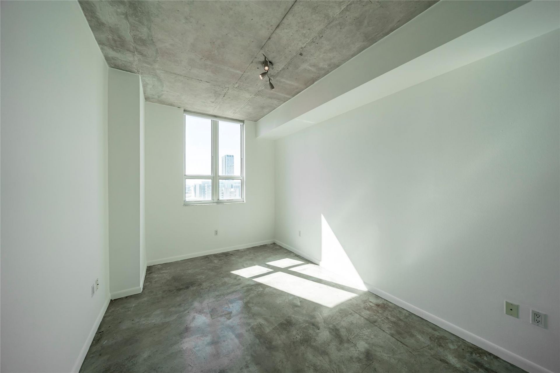 234 NE 3rd Street, Unit 2007, Miami, FL 33132 Photo