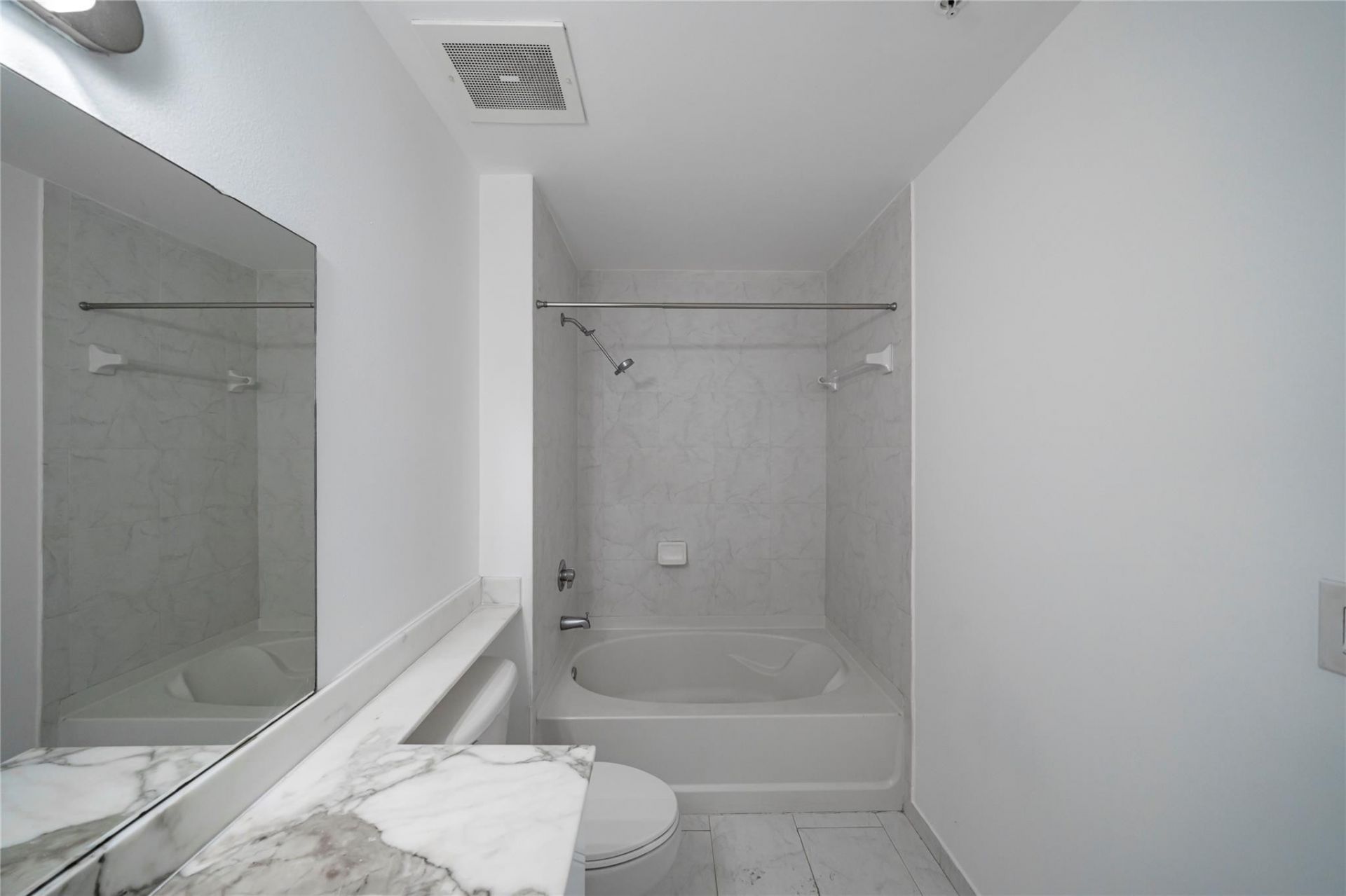 234 NE 3rd Street, Unit 2007, Miami, FL 33132 Photo