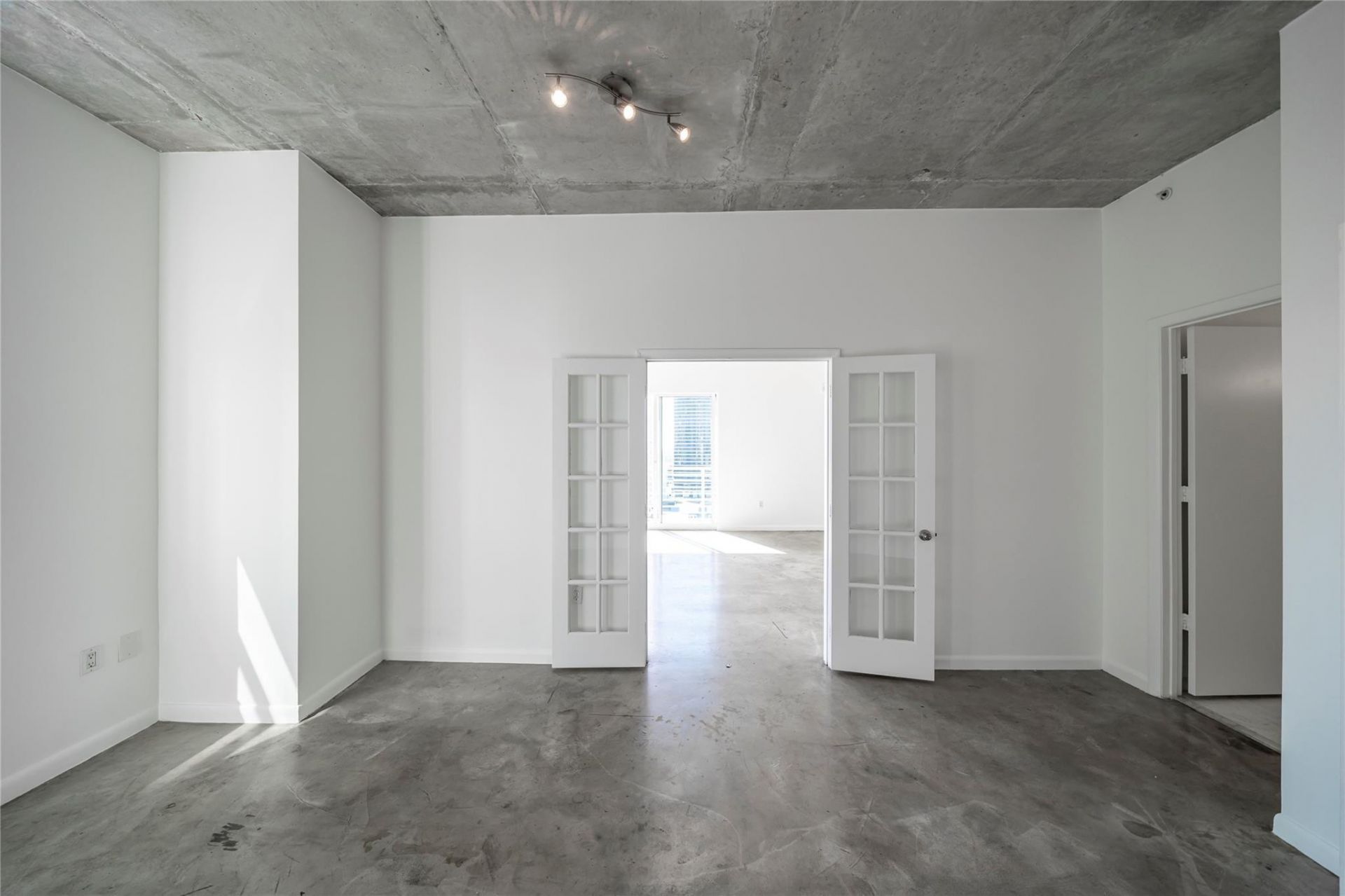 234 NE 3rd Street, Unit 2007, Miami, FL 33132 Photo