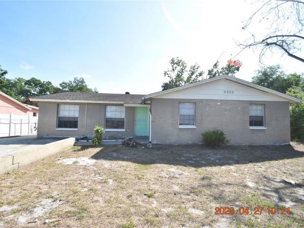 3667 SUGARCREEK DRIVE , TAMPA, FL 33619