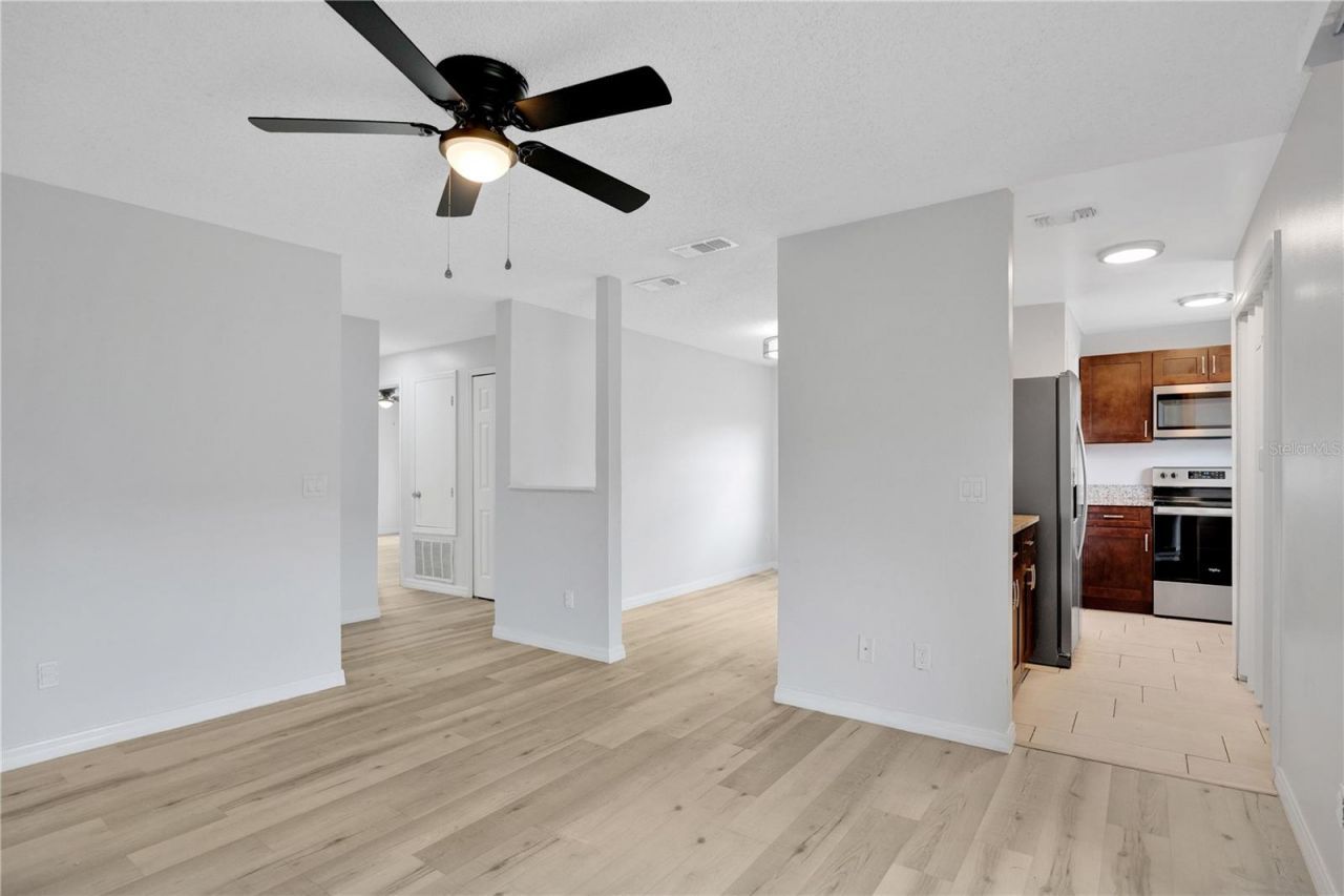 4100 Pershing Pointe Place, Unit 3, Orlando, FL 32822 Photo