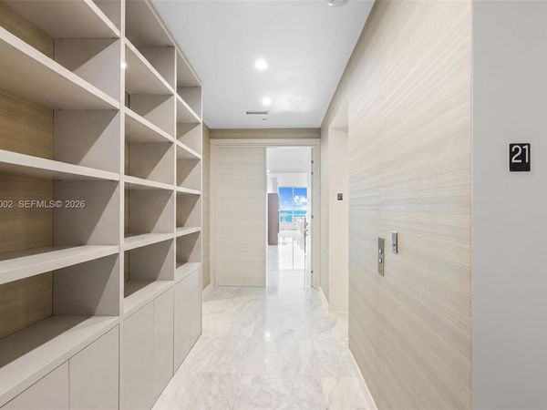 100 S Pointe Dr , Unit 2107, Miami Beach, FL 33139