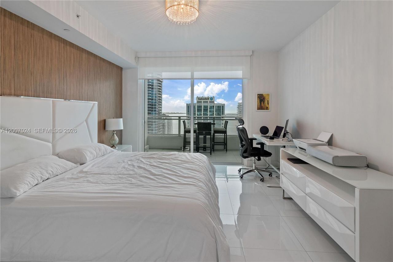 1080 Brickell Ave, Unit 3502, Miami, FL 33131 Photo