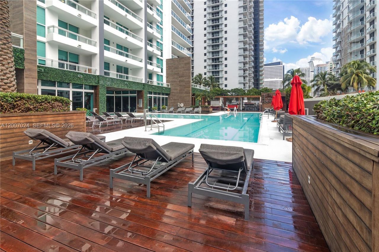 1080 Brickell Ave, Unit 3502, Miami, FL 33131 Photo