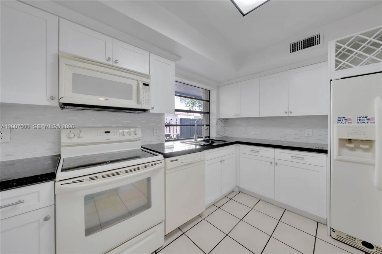 11435 SW 133rd Ct , Unit 64-4, Miami, FL 33186 Photo