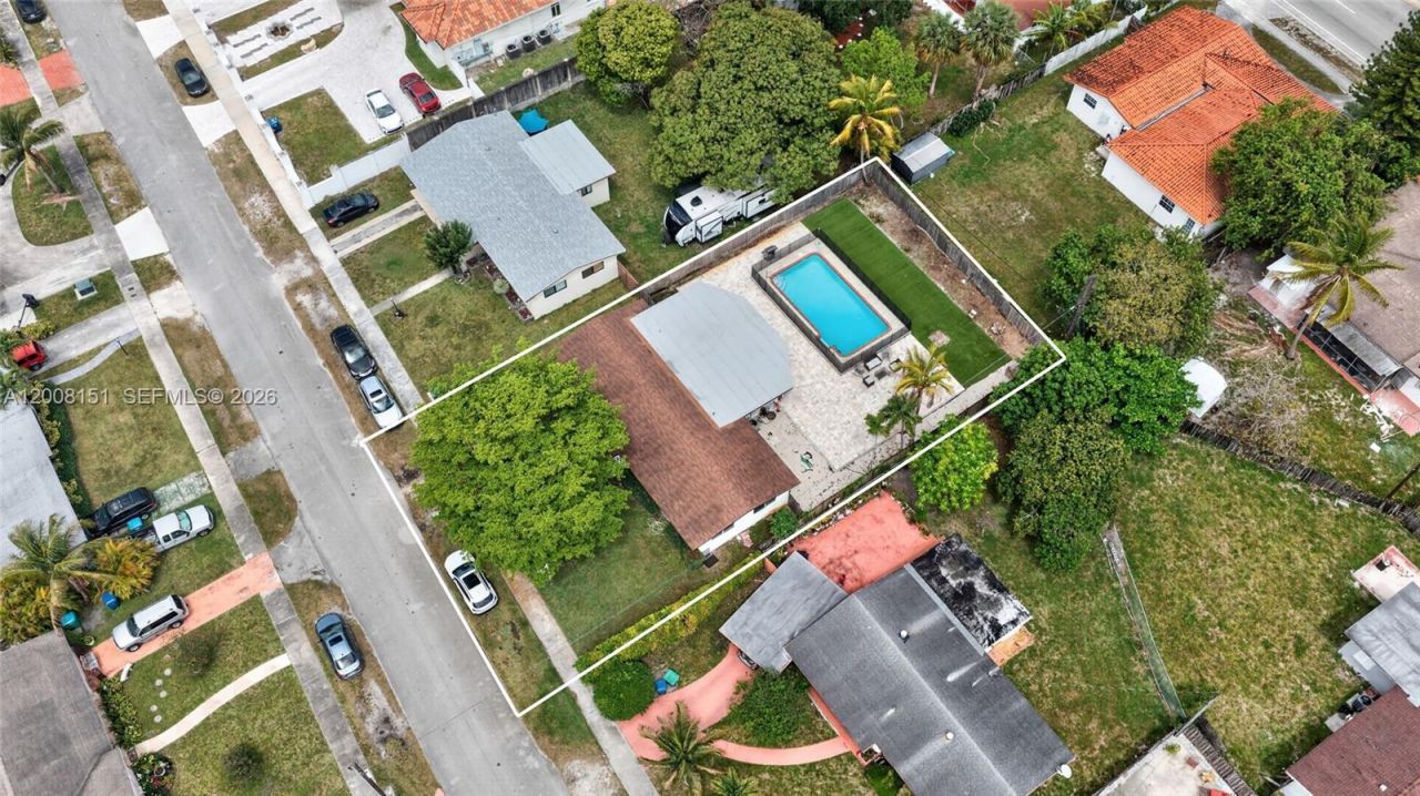 1155 NE 184th St , Miami, FL 33179 Photo