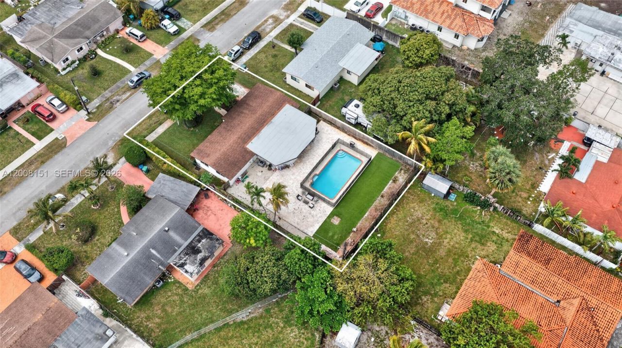 1155 NE 184th St , Miami, FL 33179 Photo