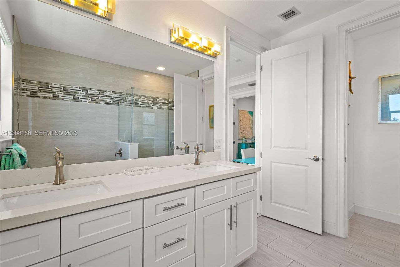 443 Sombrero Beach Rd , Marathon, FL 33050 Photo