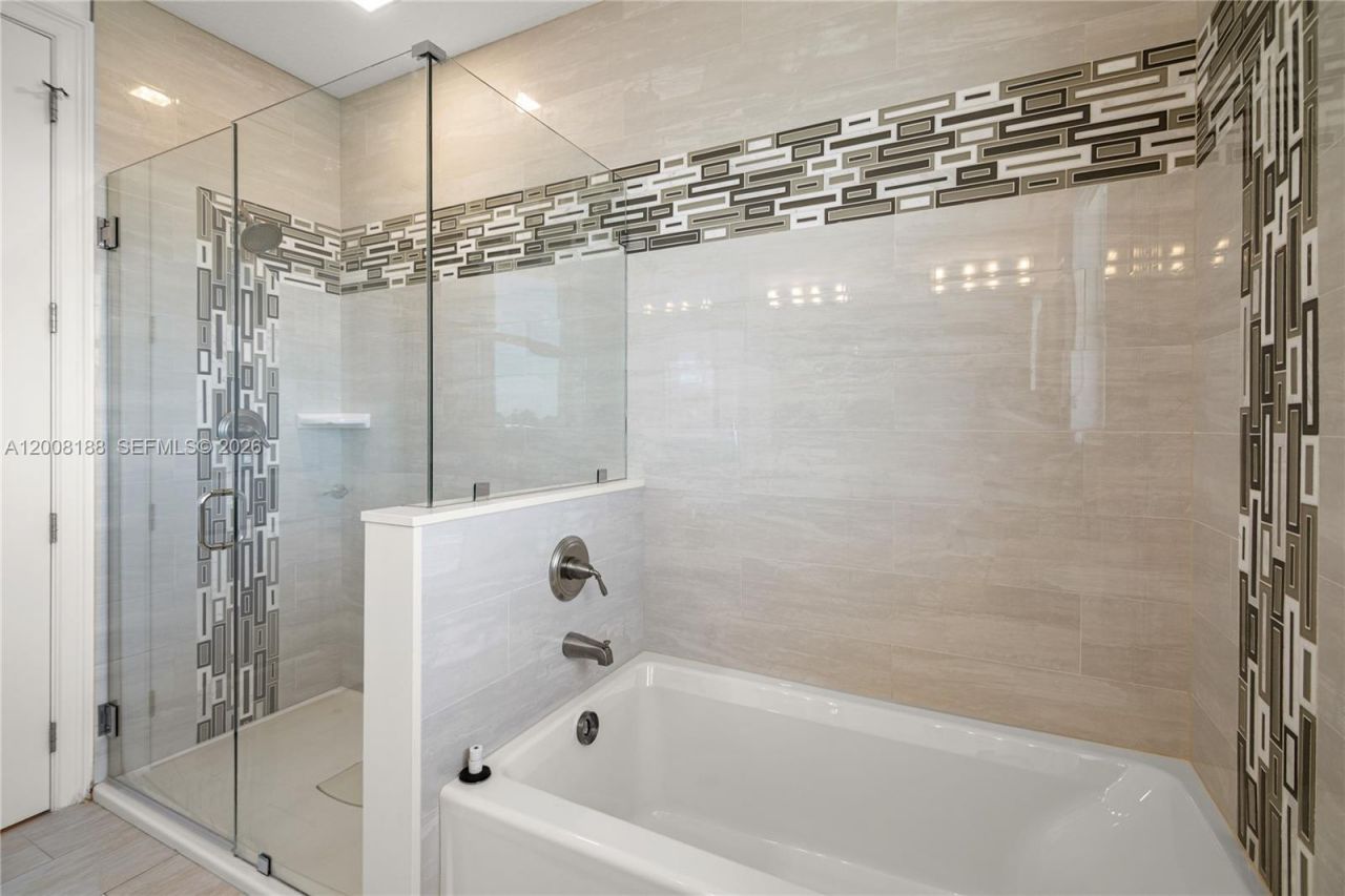 443 Sombrero Beach Rd , Marathon, FL 33050 Photo